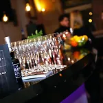 Maison Philippe Le Bon Hotel, Restaurant & Bar Le 19