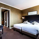 Hotel Maison Philippe Le Bon Hotel, Restaurant & Bar Le 19 4*