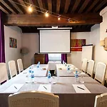 Maison Philippe Le Bon Hotel, Restaurant & Bar Le 19