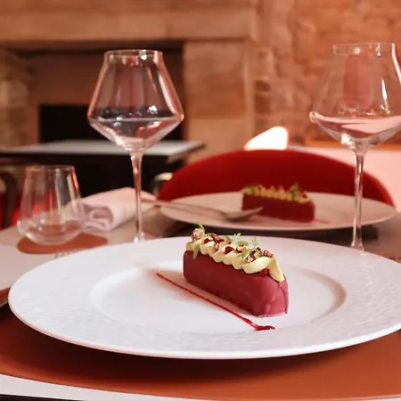 Maison Philippe Le Bon, Les Collectionneurs Hotel 4*
