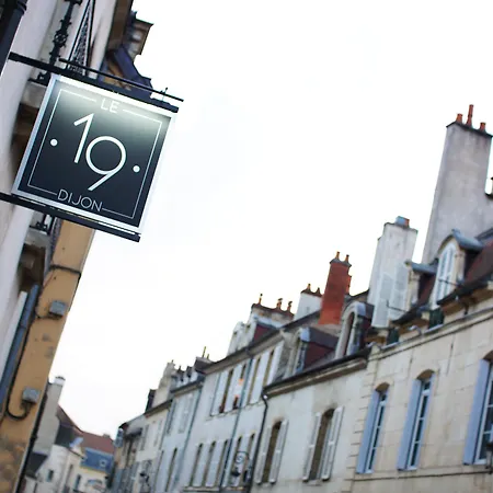 Отель Maison Philippe Le Bon Hotel, Restaurant & Bar Le 19 Дижон