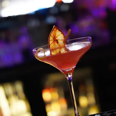 Maison Philippe Le Bon Hotel, Restaurant & Bar Le 19 Hotel 4*