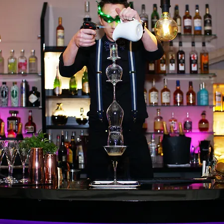 Отель Maison Philippe Le Bon Hotel, Restaurant & Bar Le 19 Дижон