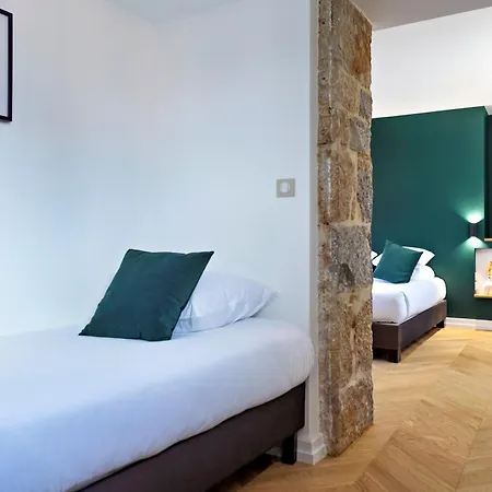 Maison Philippe Le Bon, Les Collectionneurs Hotel 4*