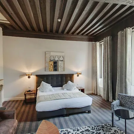 Maison Philippe Le Bon Hotel, Restaurant & Bar Le 19