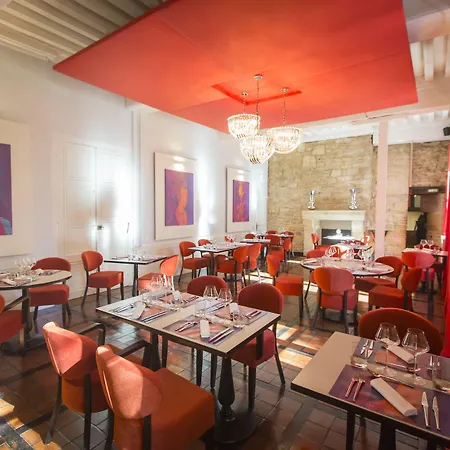 Maison Philippe Le Bon Hotel, Restaurant & Bar Le 19 Отель 4*