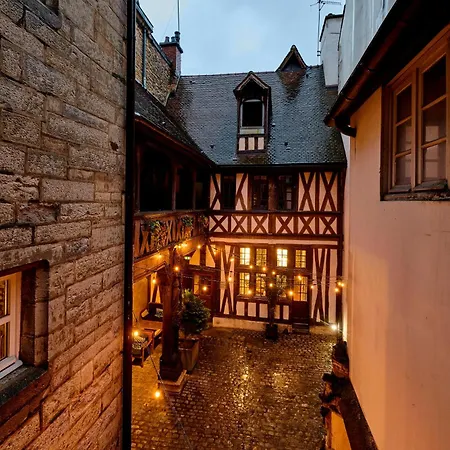 Maison Philippe Le Bon Hotel, Restaurant & Bar Le 19 Hotel