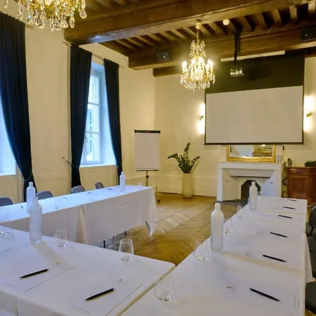 酒店 Maison Philippe Le Bon Hotel, Restaurant & Bar Le 19 第戎