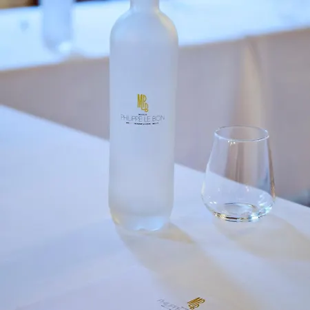 Maison Philippe Le Bon Hotel, Restaurant & Bar Le 19