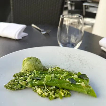Maison Philippe Le Bon Hotel, Restaurant & Bar Le 19 Дижон