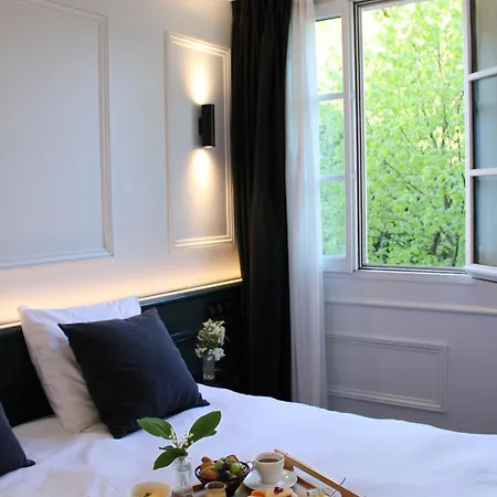 Hotel Maison Philippe Le Bon Hotel, Restaurant & Bar Le 19 4*