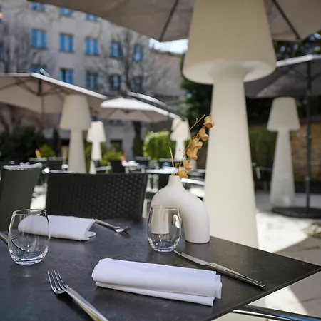 Maison Philippe Le Bon Hotel, Restaurant & Bar Le 19 Hotel Dijon