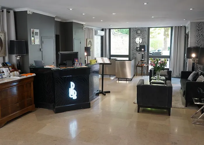 Hotel Maison Philippe Le Bon Hotel, Restaurant & Bar Le 19 4*