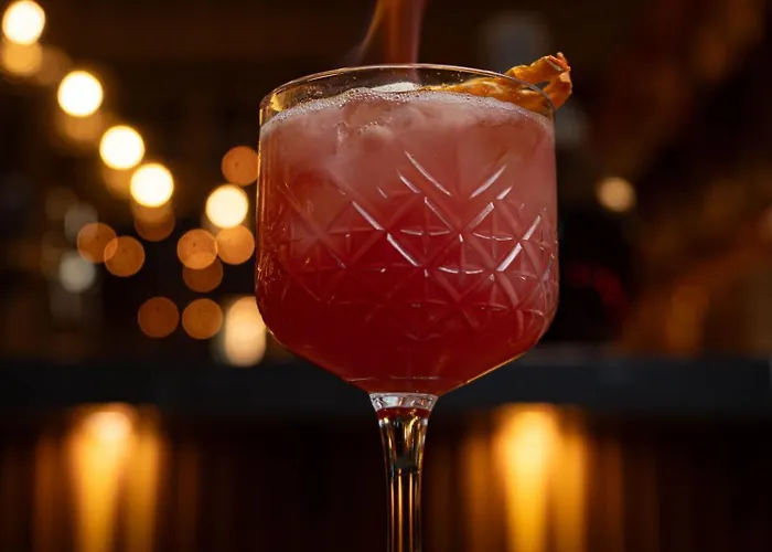 Maison Philippe Le Bon Hotel, Restaurant & Bar Le 19 Hotel 4*