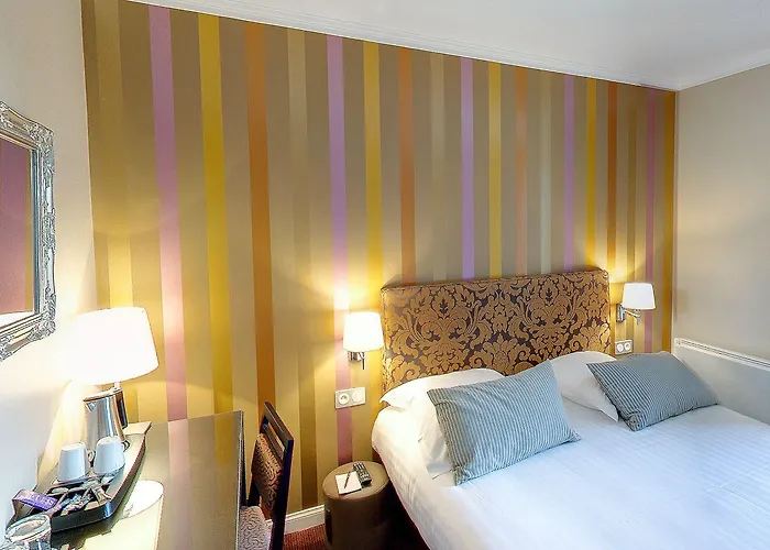 Hotel Maison Philippe Le Bon Hotel, Restaurant & Bar Le 19 4*