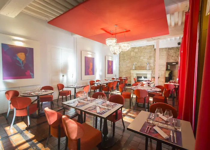 Maison Philippe Le Bon Hotel, Restaurant & Bar Le 19 Hotel 4*